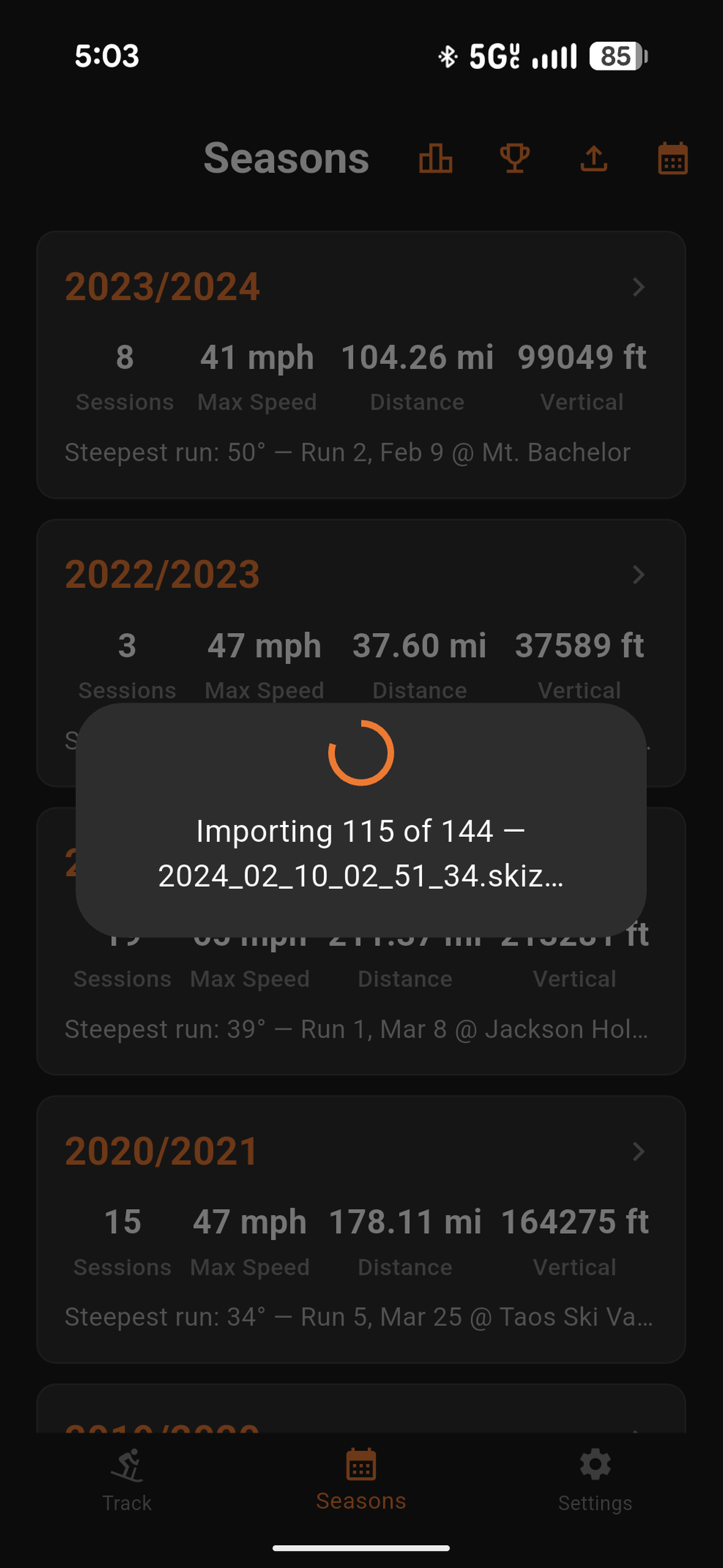 PowderTracks batch import screen for Ski Tracks (.skiz) and Slopes (.slopes) history